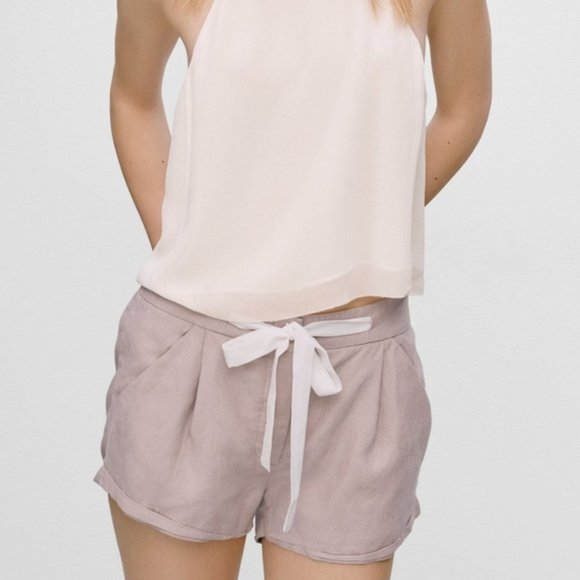 Wilfred grey Allegra linen ribbon shorts | size 0 Aritzia - Picture 2 of 10